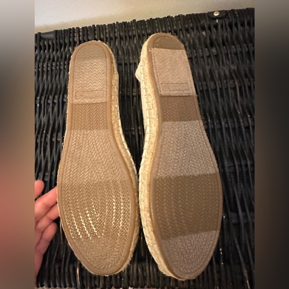 Women’s Sperry Brand Flat Shoes - Picture 4 of 5